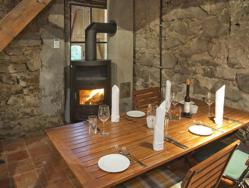 Schwarzer Adler Otel Vogtsburg Restoran fotoğraf